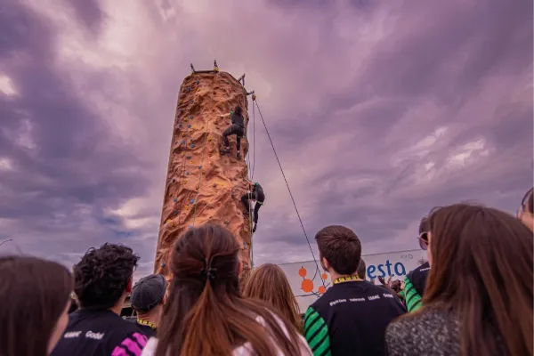 Olympiades d'entreprise et challenges physiques en plein air au Luxembourg